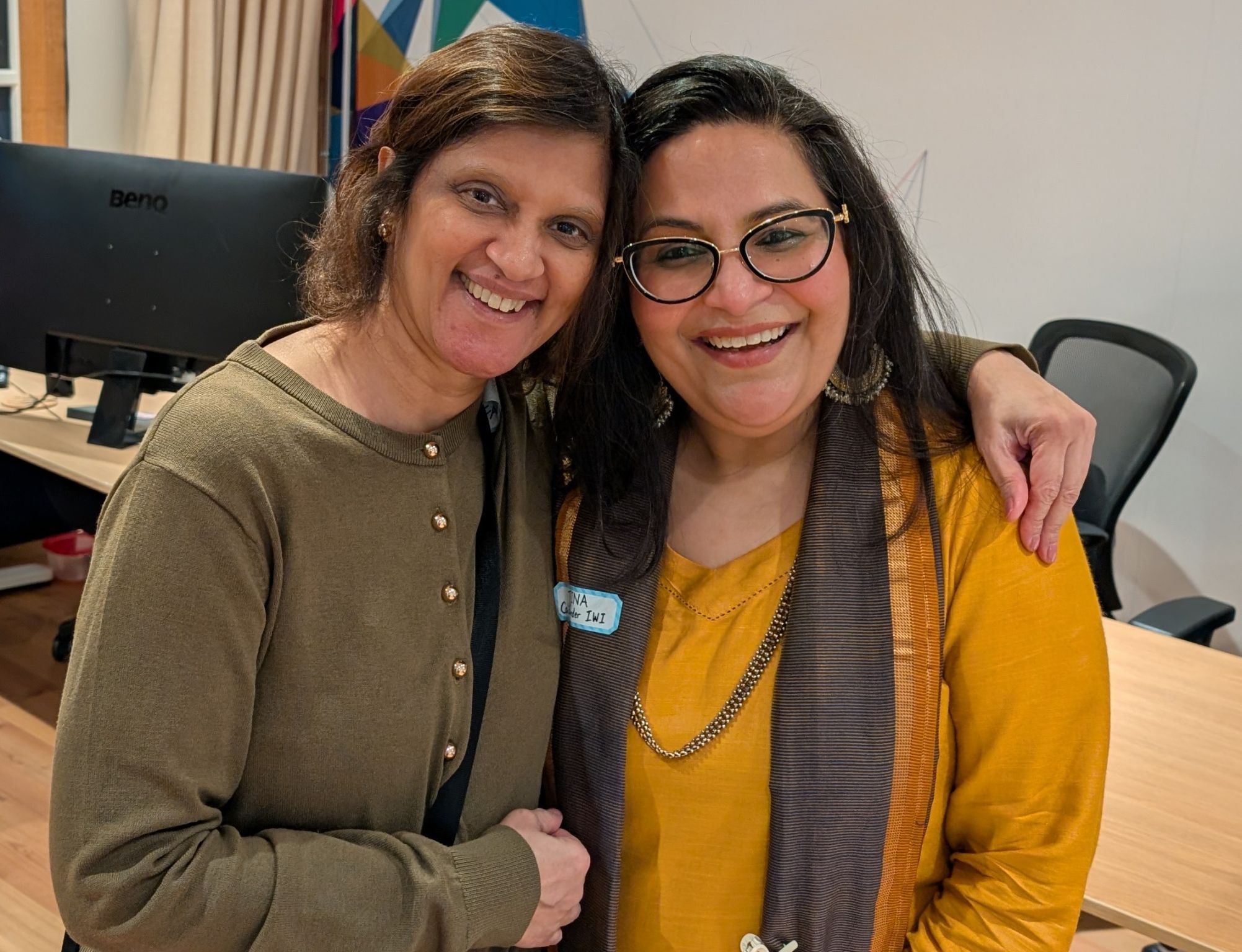 Jump and Fly, Women at a cliff arms stretched